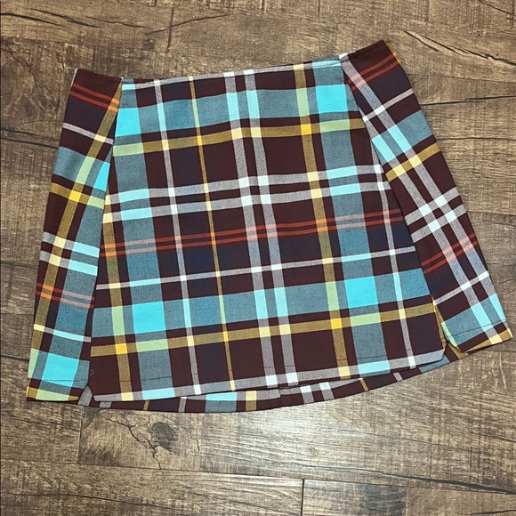 Urban Outfitters Dresses & Skirts - Urban Outfitters Plaid Mini Skirt Size S